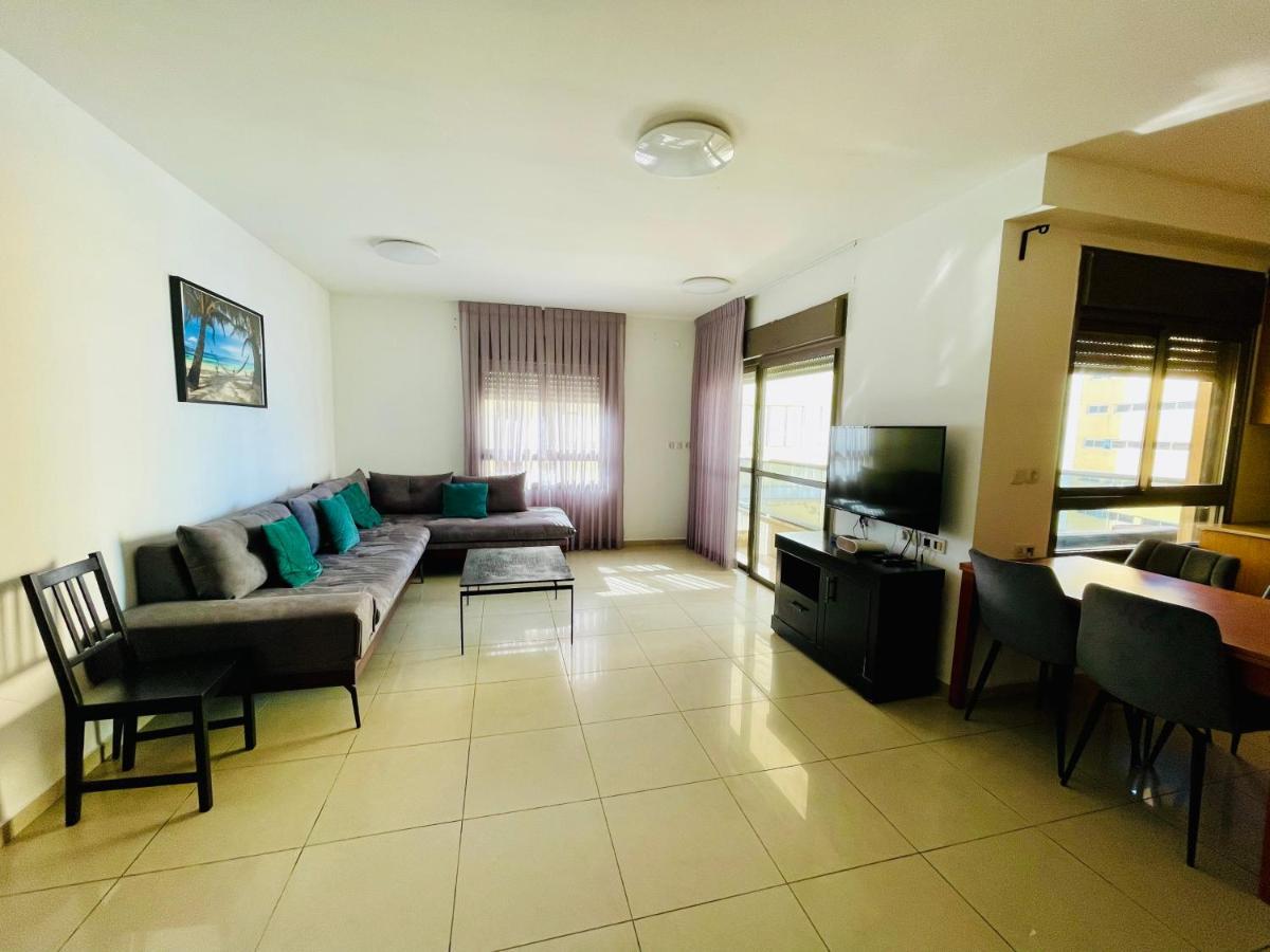 King David Apartment نتانيا المظهر الخارجي الصورة